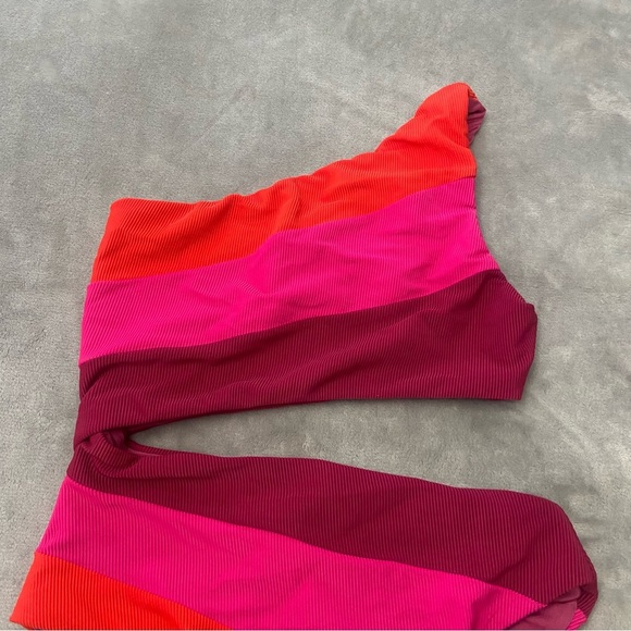 New! Beach Riot Joyce swimsuit be mine colorblock 27910 - Picture 7 of 8